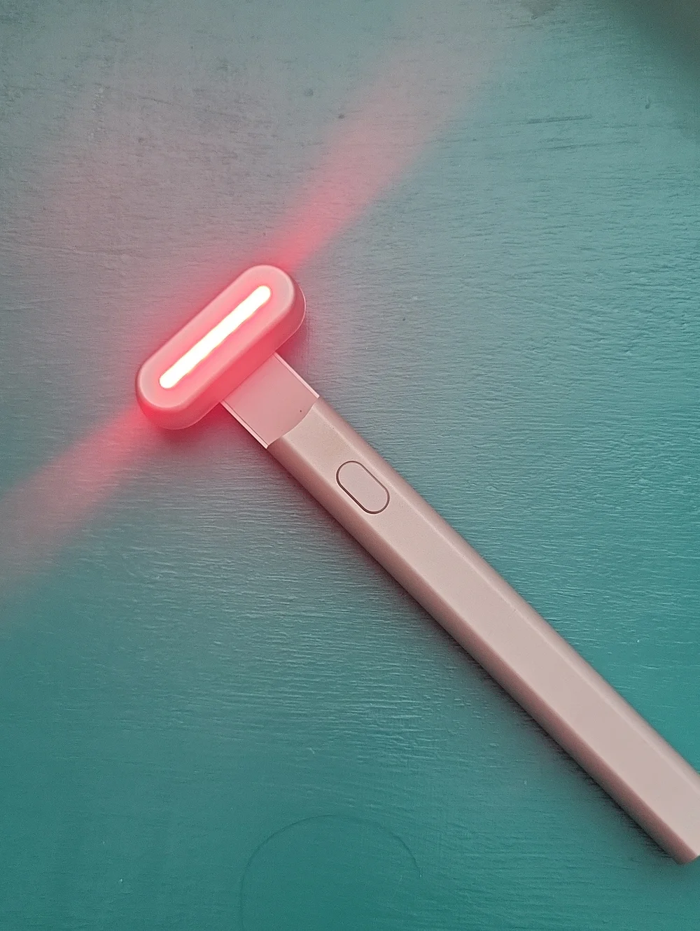 SOLAWAVE 4-in-1 Skincare Wand - Rose Gold